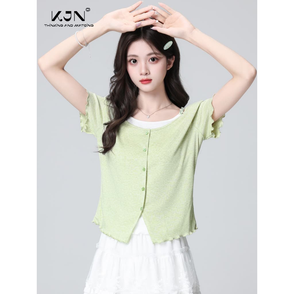 Verde falso de duas peças de manga curta camiseta feminina 2026 verão novo estilo fungo borda estilingue costura Design
