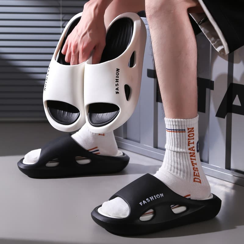 Pisando na merda chinelos homens verão ao ar livre usar sapatos esportivos casa interior antiderrapante sola grossa San