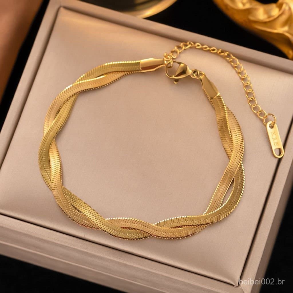 Pulseira feminina de aço inoxidável 18K de alta qualidade em estilo europeu e americano com cruz de titânio