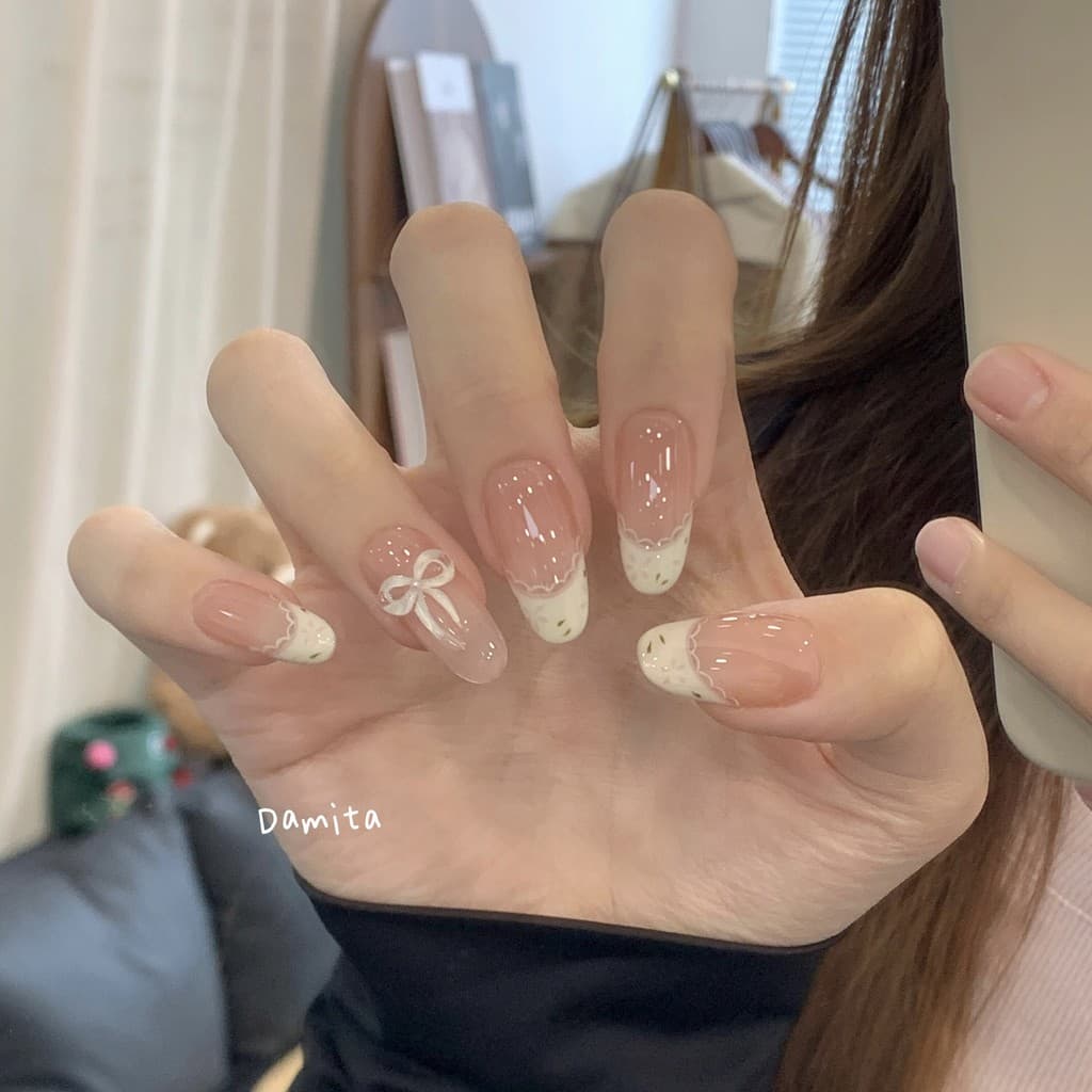 Creme Floral Wearable prego remendo francês clareamento suave destacável artesanal prego estudante Manicure