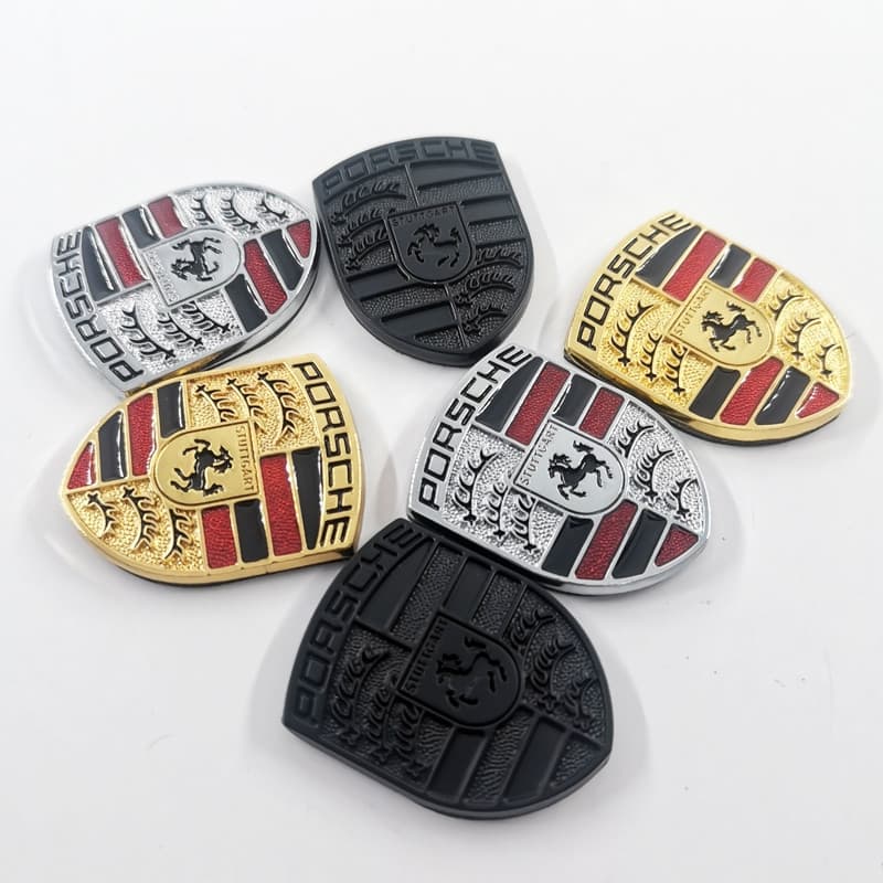 Modelo 2026, conjunto de duas peças, em metal pequeno, com o emblema em forma de cavalo da Porsche, adesivo decorativo p