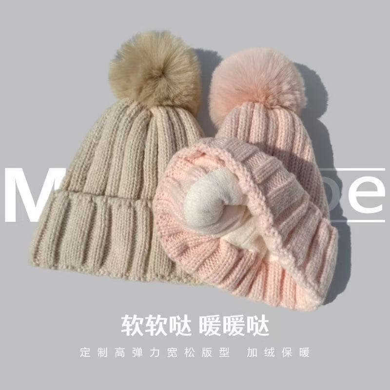 K chapéu de malha feminino inverno forro de lã engrossado à prova de frio proteção de ouvido bola de pele boné grande ci