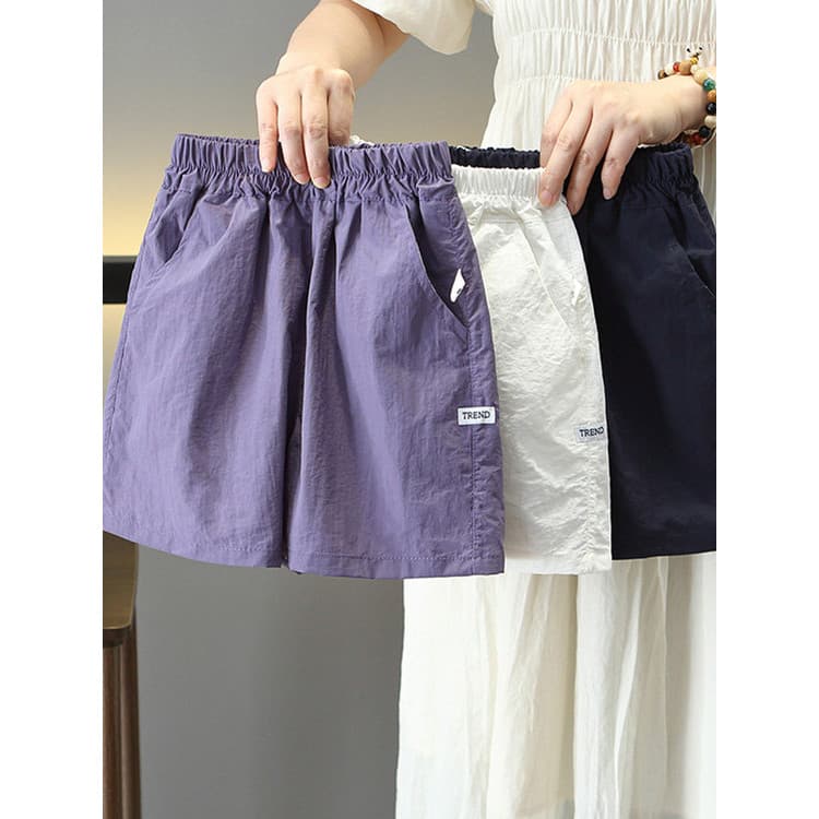 Meninos macacão Shorts 2026 novo estilo crianças verão Casual calças de cinco pontos meninos verão solto calças de perna