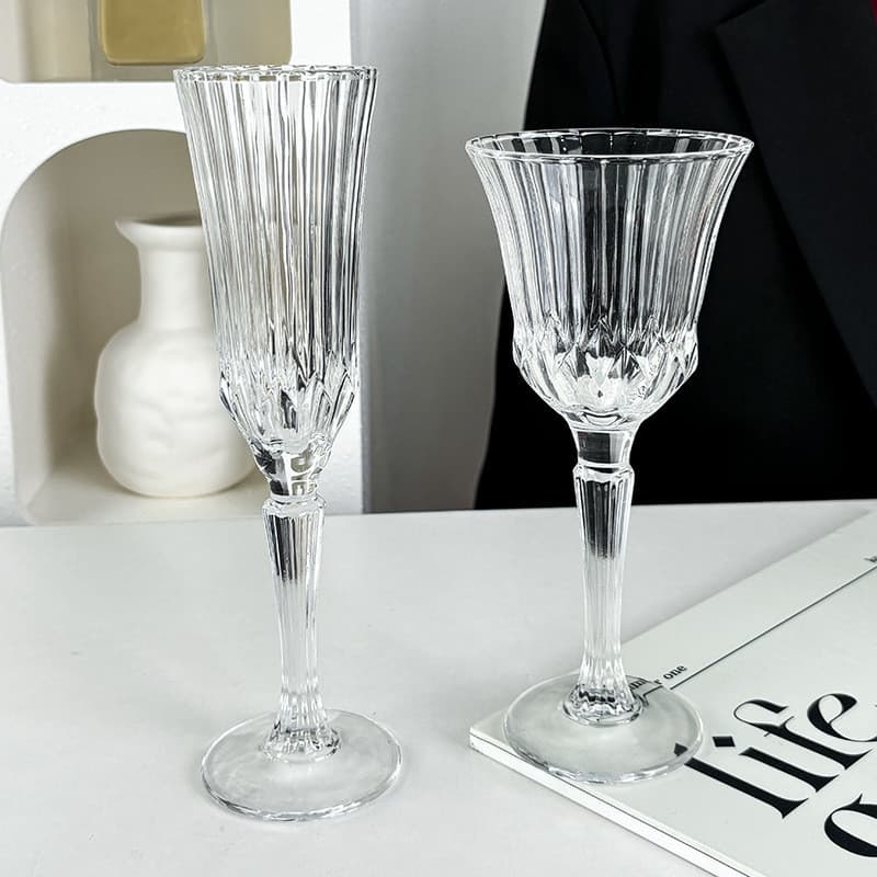 Cálice transparente francês de alto valor, copo de champanhe, vinho tinto, suco, vidro europeu em relevo, coquetel