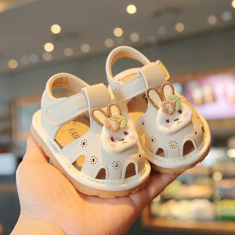 Sandálias Baotou fofas para meninas de 0 a 2 anos, sola macia, antiderrapante, princesa, sapatos para crianças pequenas,