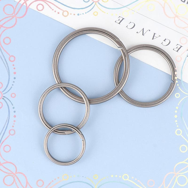 BUD 1Pc Titânio Chaveiro Liga De Carro Ao Ar Livre Masculino Criatividade Presente Pequena Ferramenta Keychian Acessório
