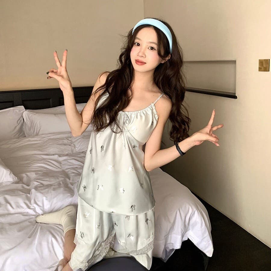 2026 verão novo estilo Bowknot com decote em V pijamas de seda gelo feminino pode usar fora quente estilingue Homewear t