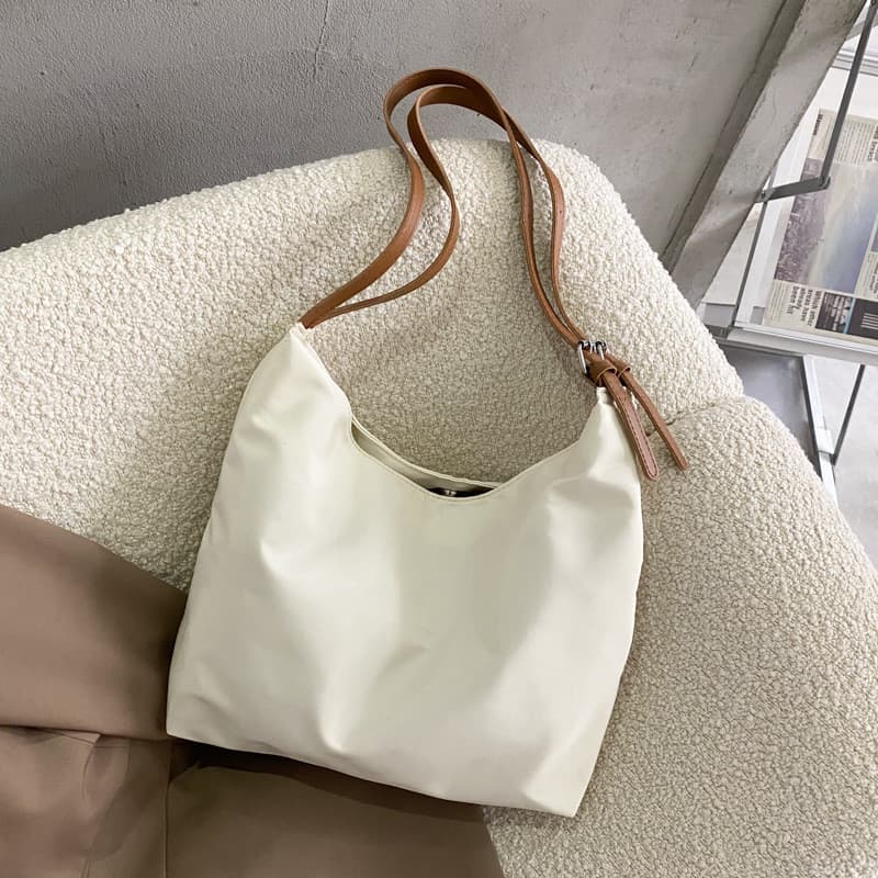 Branco axilas saco feminino 2024 novo estilo outono inverno High-End nicho Designer luz luxo All-Match ombro saco do men