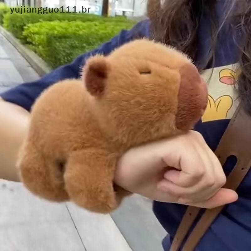 # Novo Pulseira De Pulso Deitado Boneca Capivara Anel De Pressão Brinquedo De Pelúcia Fofo Fofa Feia .