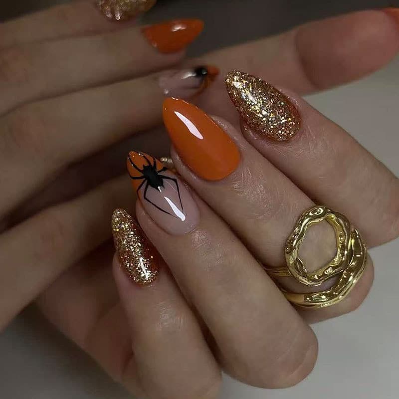 Unhas Postiças de Amêndoa para Halloween, Unhas Francesas com Glitter e Gradiente Laranja de Outono e Inverno com Tema d