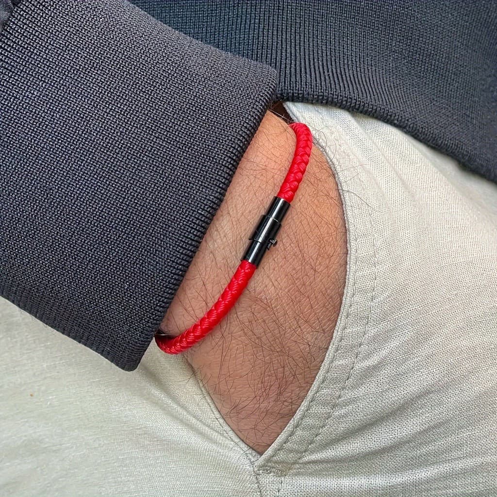 1 Peça De Pulseira De Corda Para Homens E Mulheres , Fio Vermelho Projetada Atrair Magnética De Casal