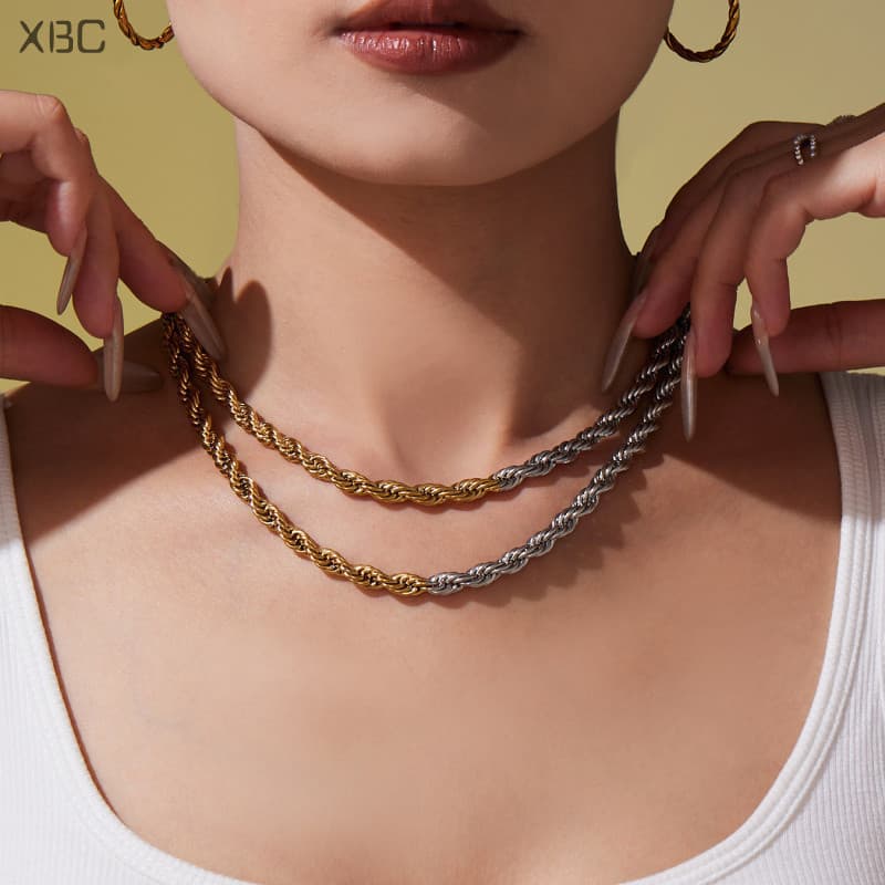 Corrente trançada bicolor, unissex, feita de aço inoxidável, banhada a ouro 18K.
