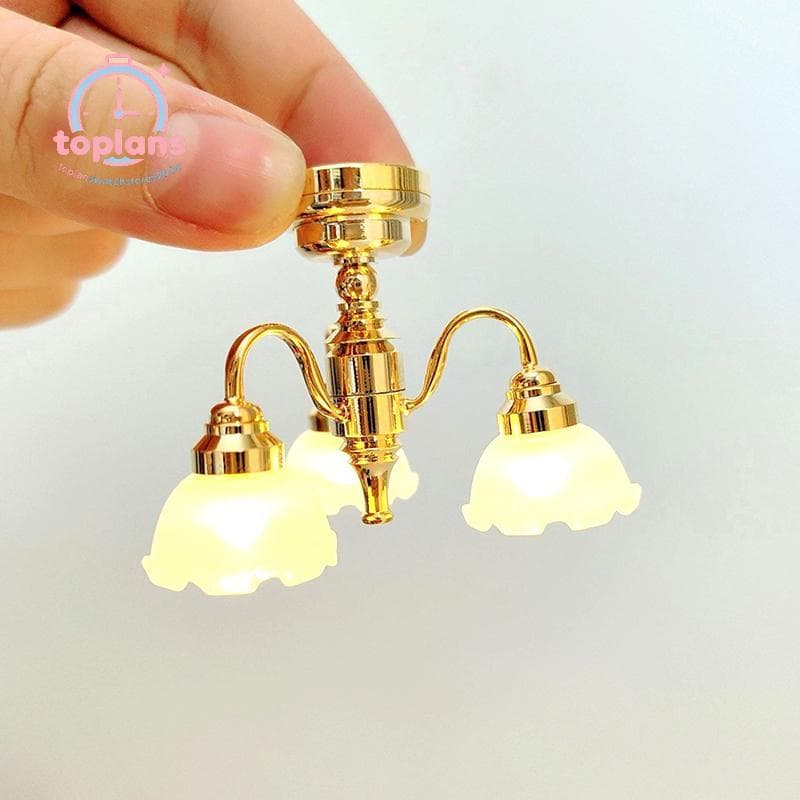 TOPLA 1 : 12 Miniatura LED Lustre De Teto Dourado Para Acessórios De Decoração De Casa De Bonecas
