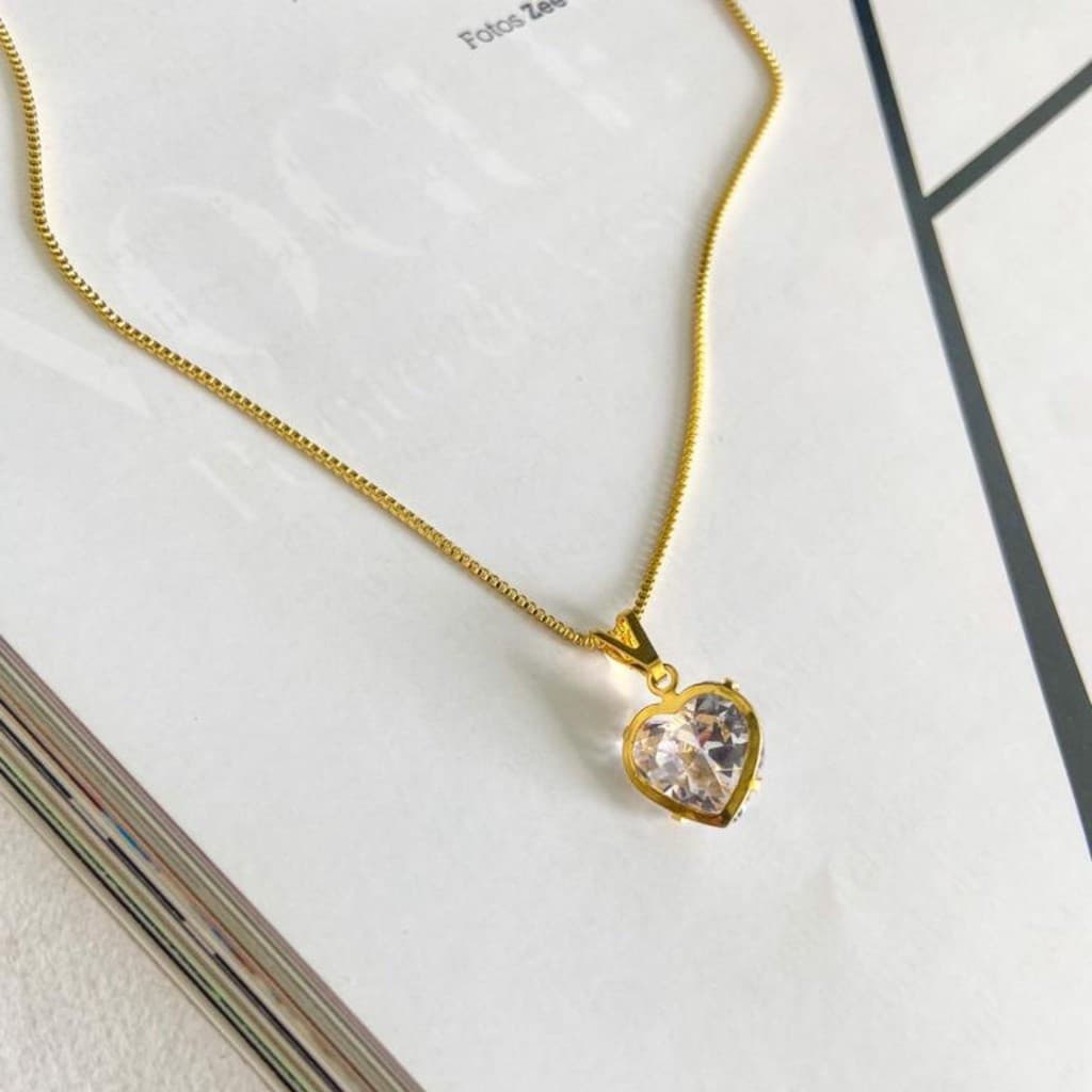 Colar Pingente Coração Cristal Ponto de luz Banhado a Ouro18k