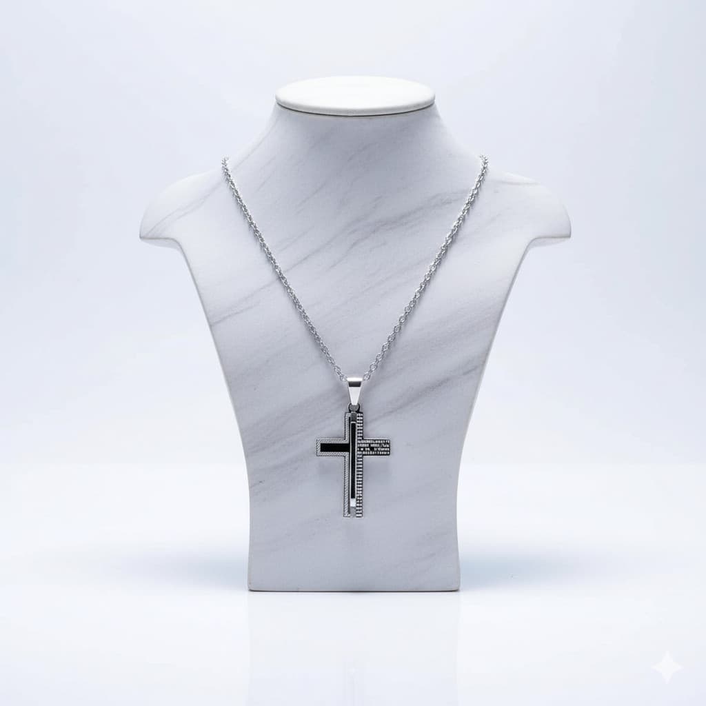 Corrente Masculina Prata com Crucifixo Pai Nosso – Elegância e Proteção