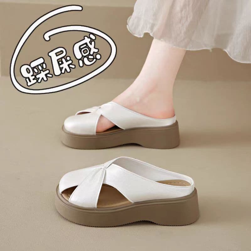Veado branco mesmo estilo de sola grossa Baotou meia chinelos feminino verão exterior Wear 2026 novo estilo High-End sen