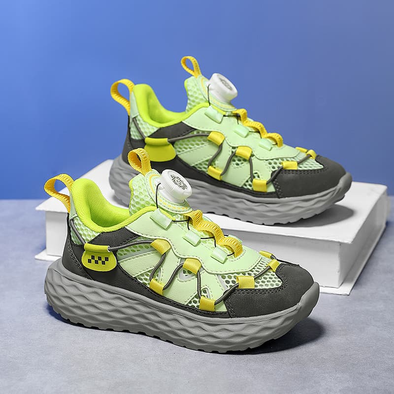 Meninos sapatos verão novo estilo única malha respirável fivela rotativa médio grande crianças meninas correndo sapatos