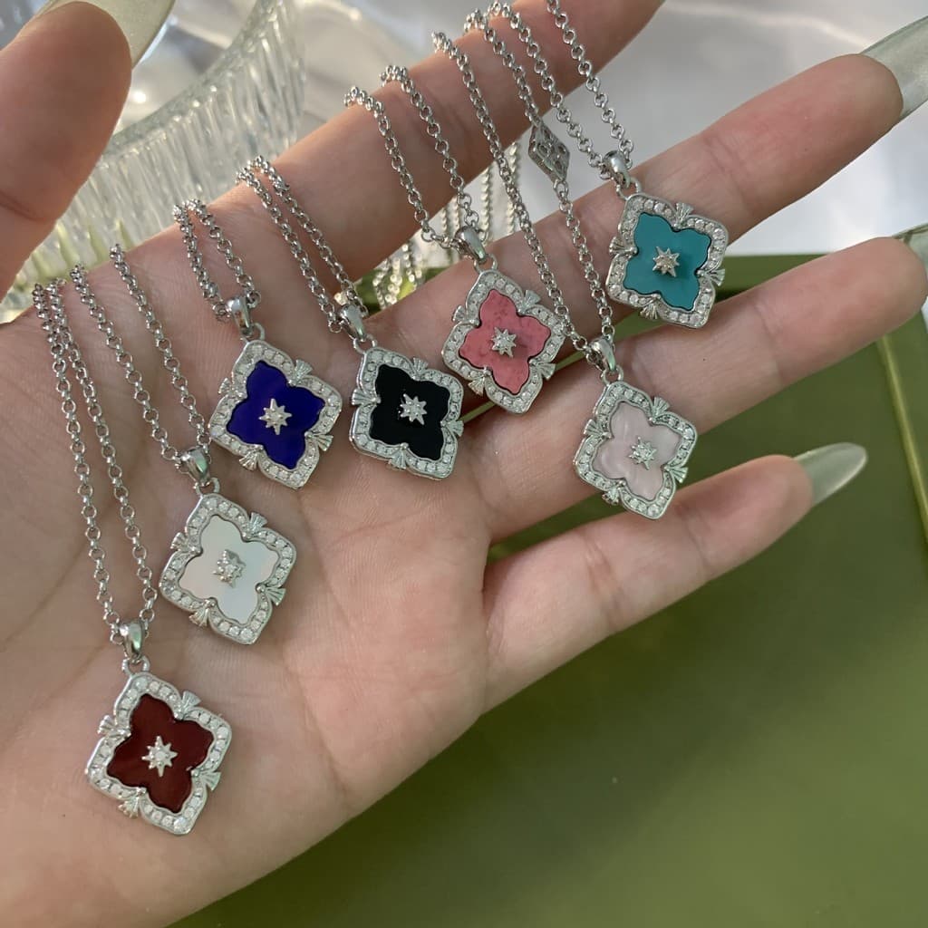 Pano qi levantamento escovado artesanato diamante-cravejado trevo de quatro folhas colar temperamento feminino Natural b
