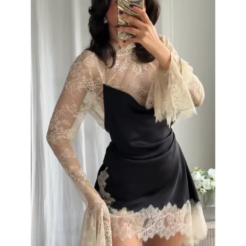 Vestido Mini Feminino Elegante com Renda Contrastante e Patchwork, Manga Larga, Cintura Marcada, Ajuste Slim, Vestido Ch