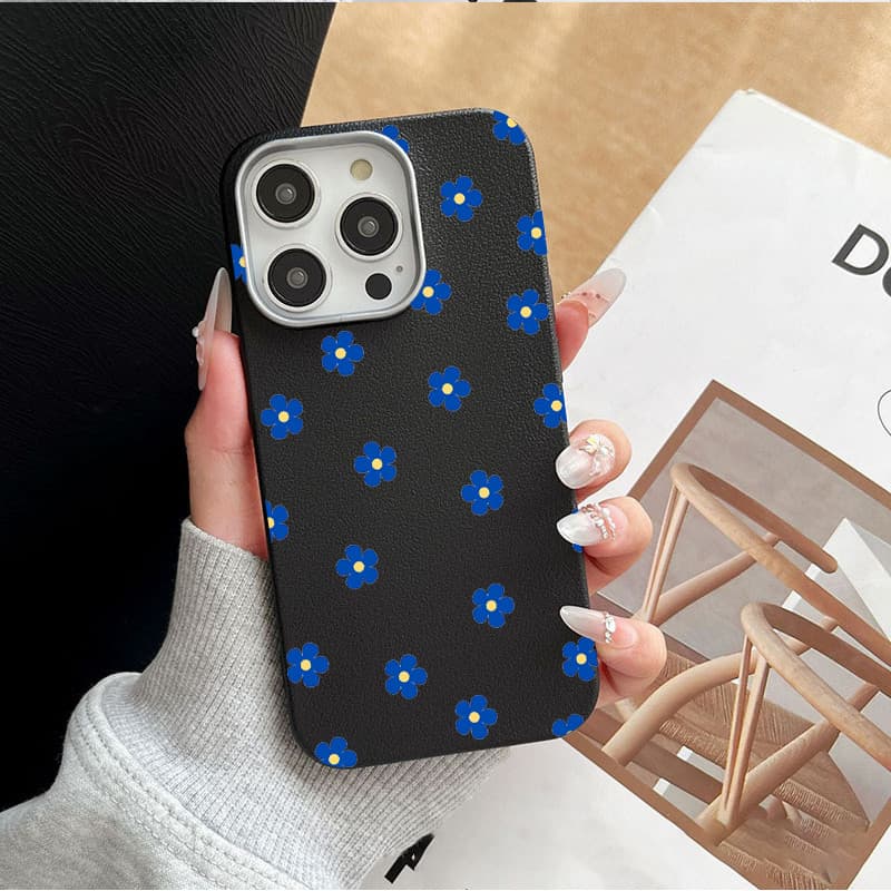 Capinha para iPhone 17/16/15/14/13/12 Pro Max Capa celular flores azuis simples textura couro anti queda