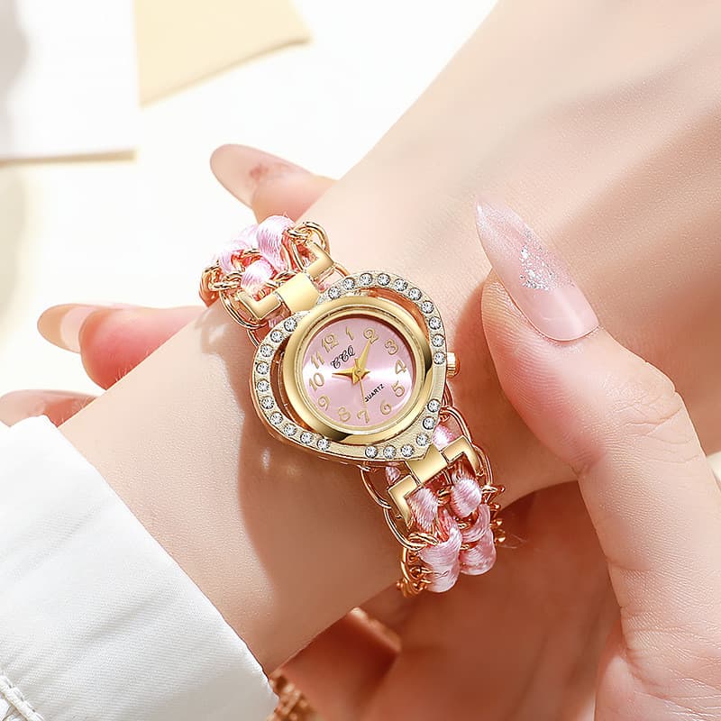 Venda quente moda Casual torção diamante-cravejado amor Dial pulseira relógio senhoras corda longa relógio de quartzo
