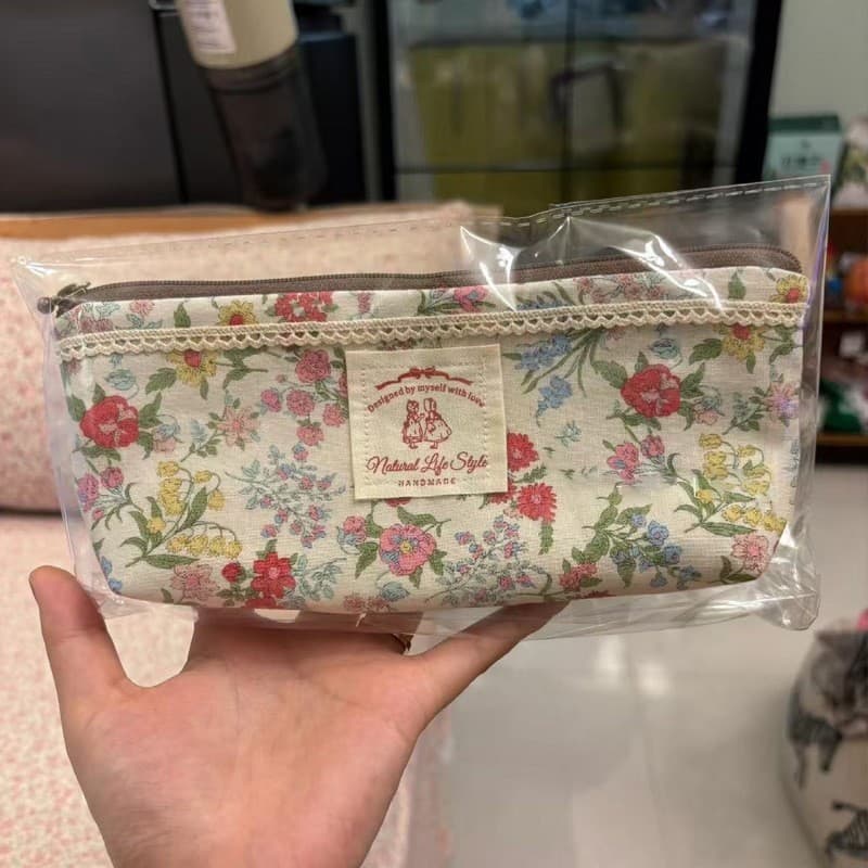 Estojo Escolar Floral Retrô com Renda e Grande Capacidade para Lápis e Canetas