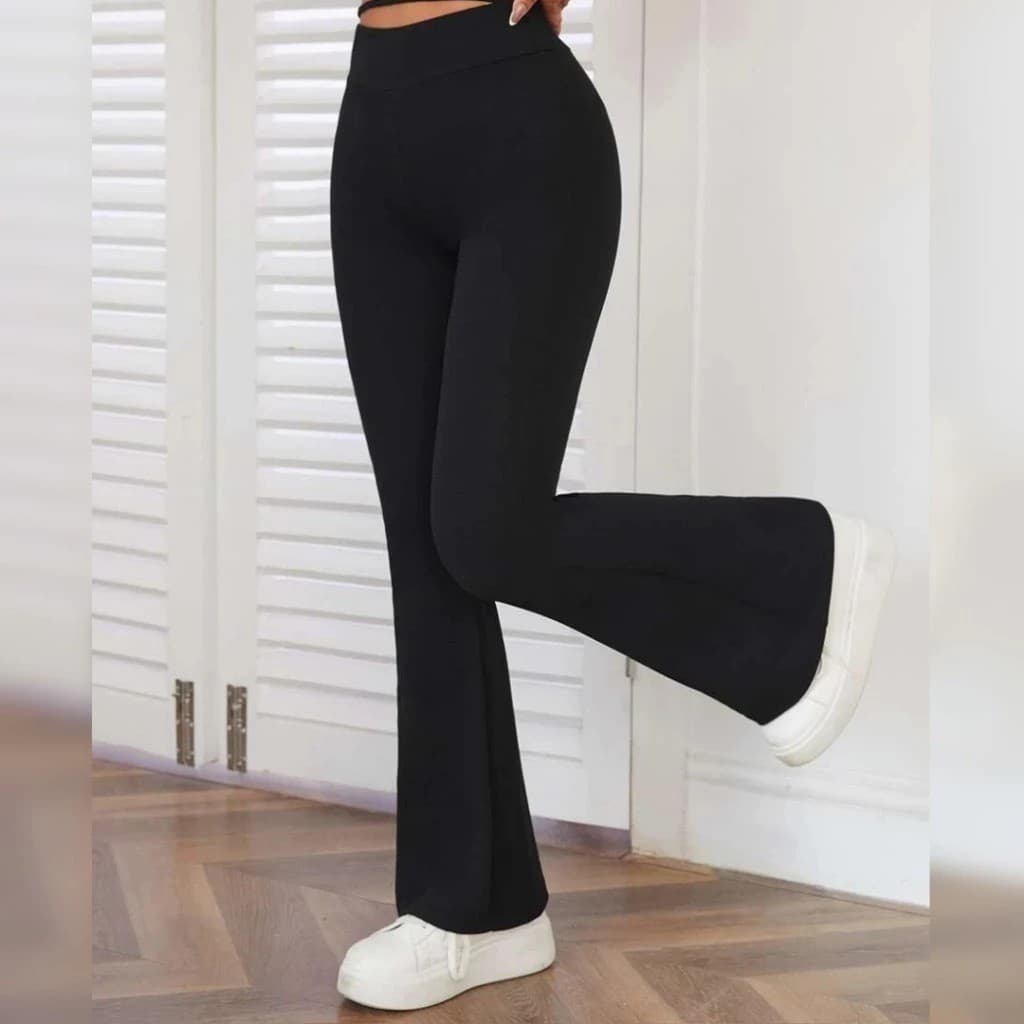 CALÇA LEGGING FLARE FLANELADA PELUCIADA ACADEMIA FITNESS TÉRMICA