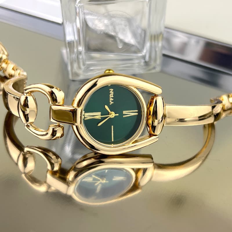 Relógio de Pulseira Retro Botão Pulseira Moda Pequeno High-End New Style Ladies Bracelet Relógio Casual Fashion Quartz