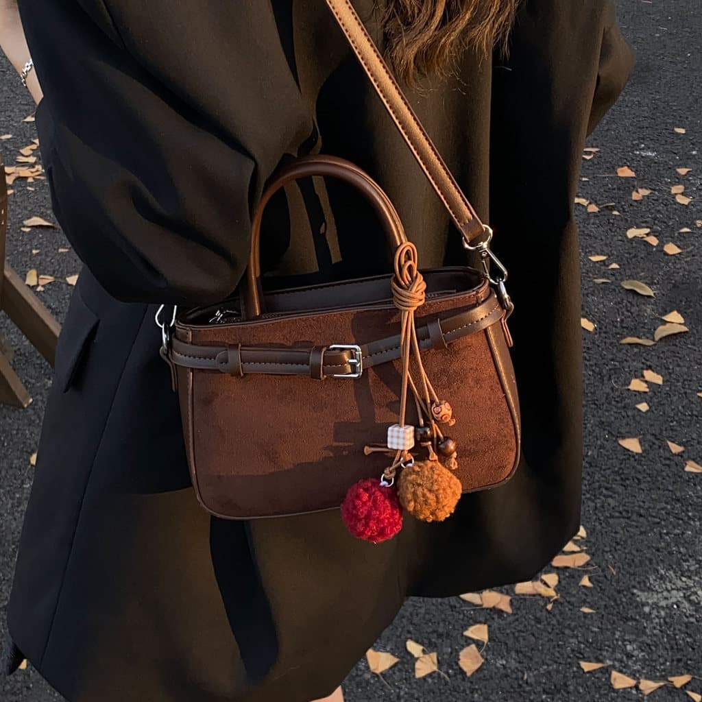 Nicho Design temperamento coreano ins novo estilo 2025 camurça feminina outono inverno Melade bolsa mensageiro