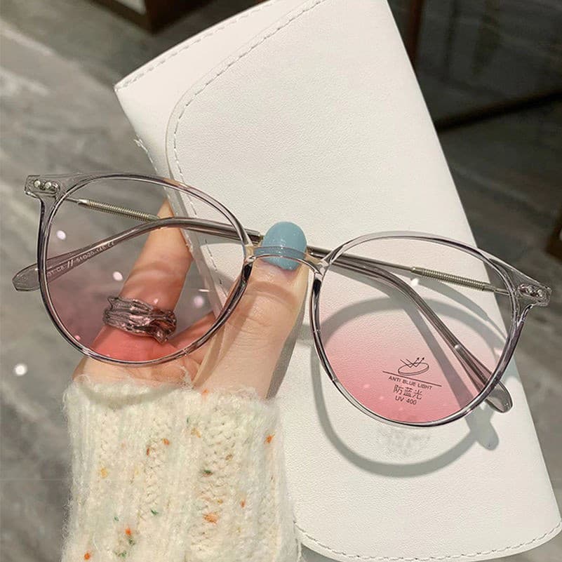 Óculos ultraleves de cor chá com tons de blush para mulheres, com lentes de grau, oferecendo um visual puro e atraente c