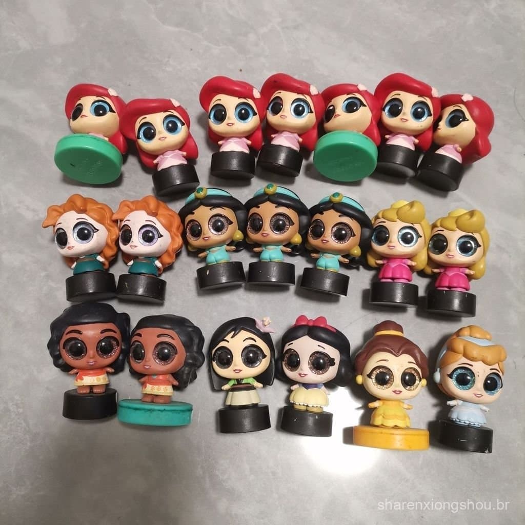 Novo modelo da figura da Princesa com Olhos de Vidro, versão com defeito, dois serão enviados aleatoriamente conforme mo