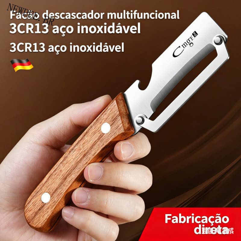 Descascador de cozinha multifuncional com cabo de madeira maciça, usado para descascar pepinos e abobrinhas.