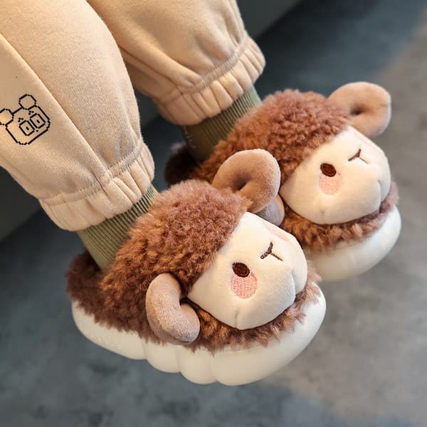 | slippers | ❥Crianças chinelos de algodão meninos inverno meninas crianças interior casa bebê antiderrapante salto pelu