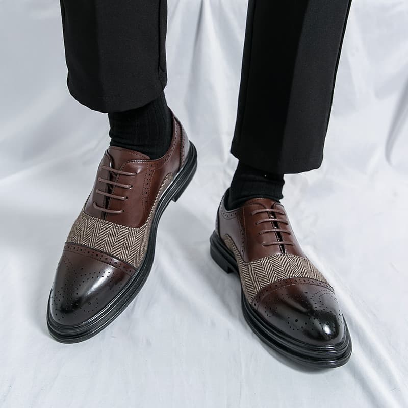 Sapatos de couro de três articulações terno masculino negócios britânico apontou Toe aumentando pai tamanho grande sapat