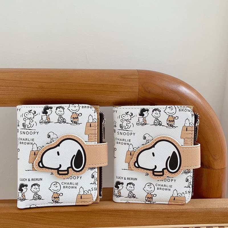 Porta-moedas/carteira curta de material PU, com zíper, design fofo do Snoopy MCRB