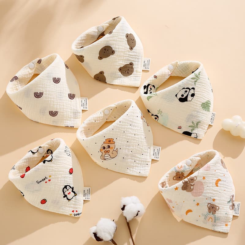 Kit C/3 Babador Bandana de Bebê 100% Algodão 23cm x 18cm - Sortidas