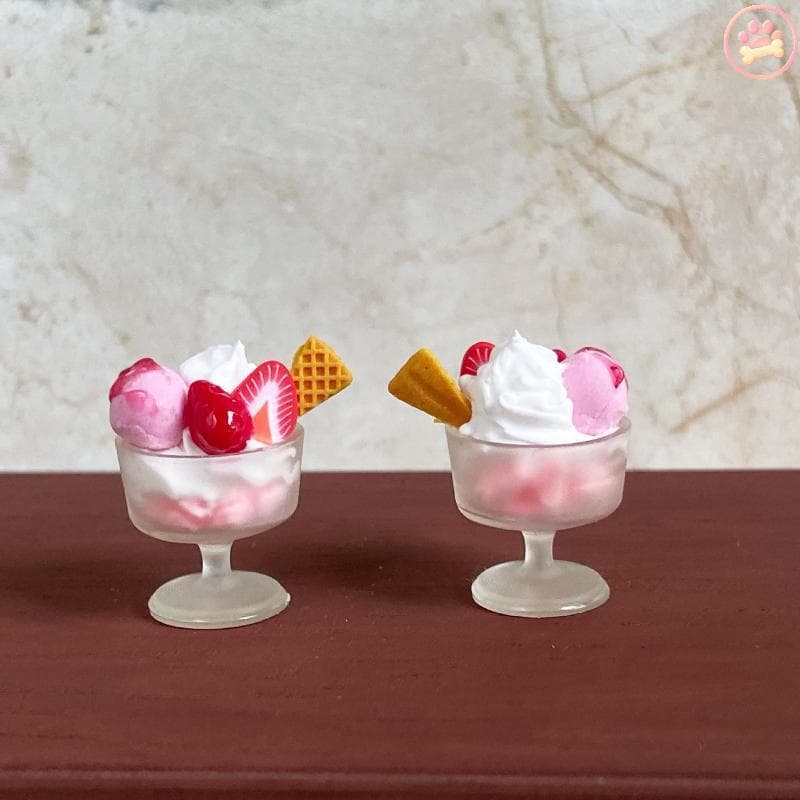 Carro 1 Peça Em Miniatura Casa De Bonecas Comida Brinquedo Bola Morango Rosa Sorvete Copo Modelo DIY Decoração Para Bone