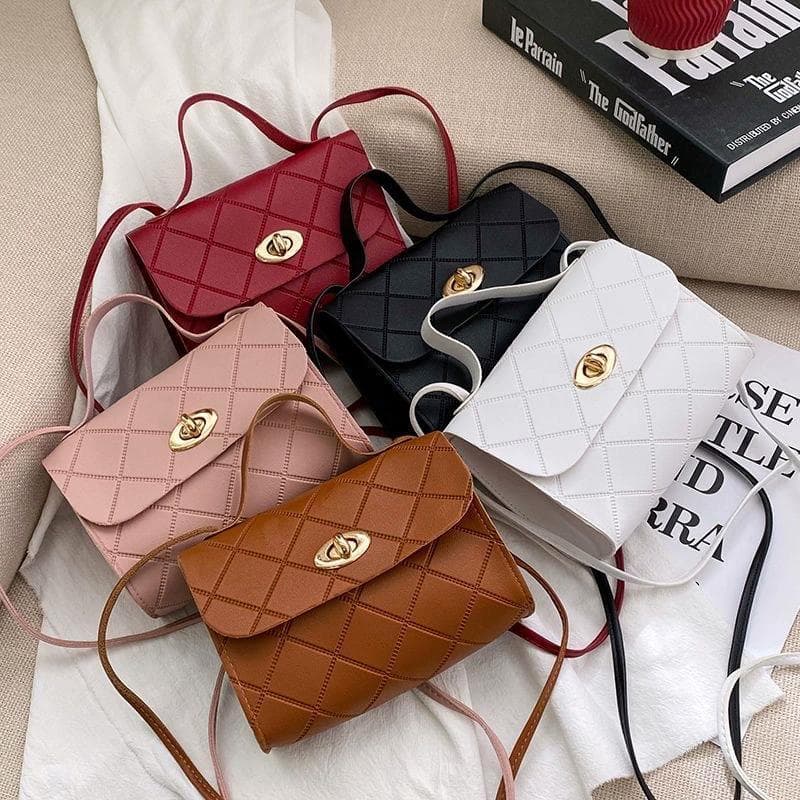 Bolsa feminina de comércio exterior portátil em relevo moda pequena bolsa quadrada estilo na moda Cross-body pronto esto