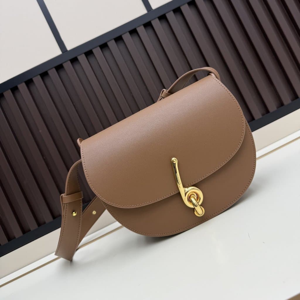 Bolsa de jogo B, versão de conjunto de cem peças, bolsa grande de couro transversal, bolsa de ombro, bolsa de sela C