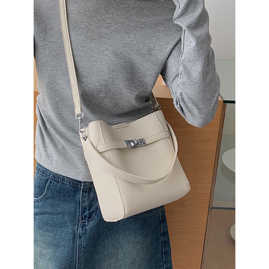 High-End Commuter pequeno saco senhoras 2026 novo estilo moda All-Match Cross-corpo saco Super quente de um ombro axila