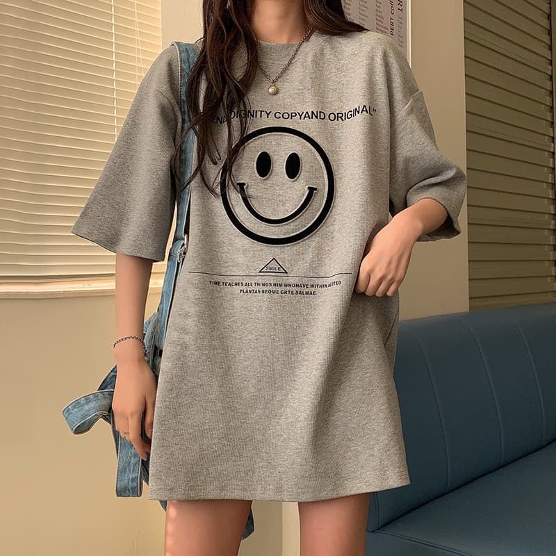 Camiseta de manga curta com estampa de letras Slim-fit
