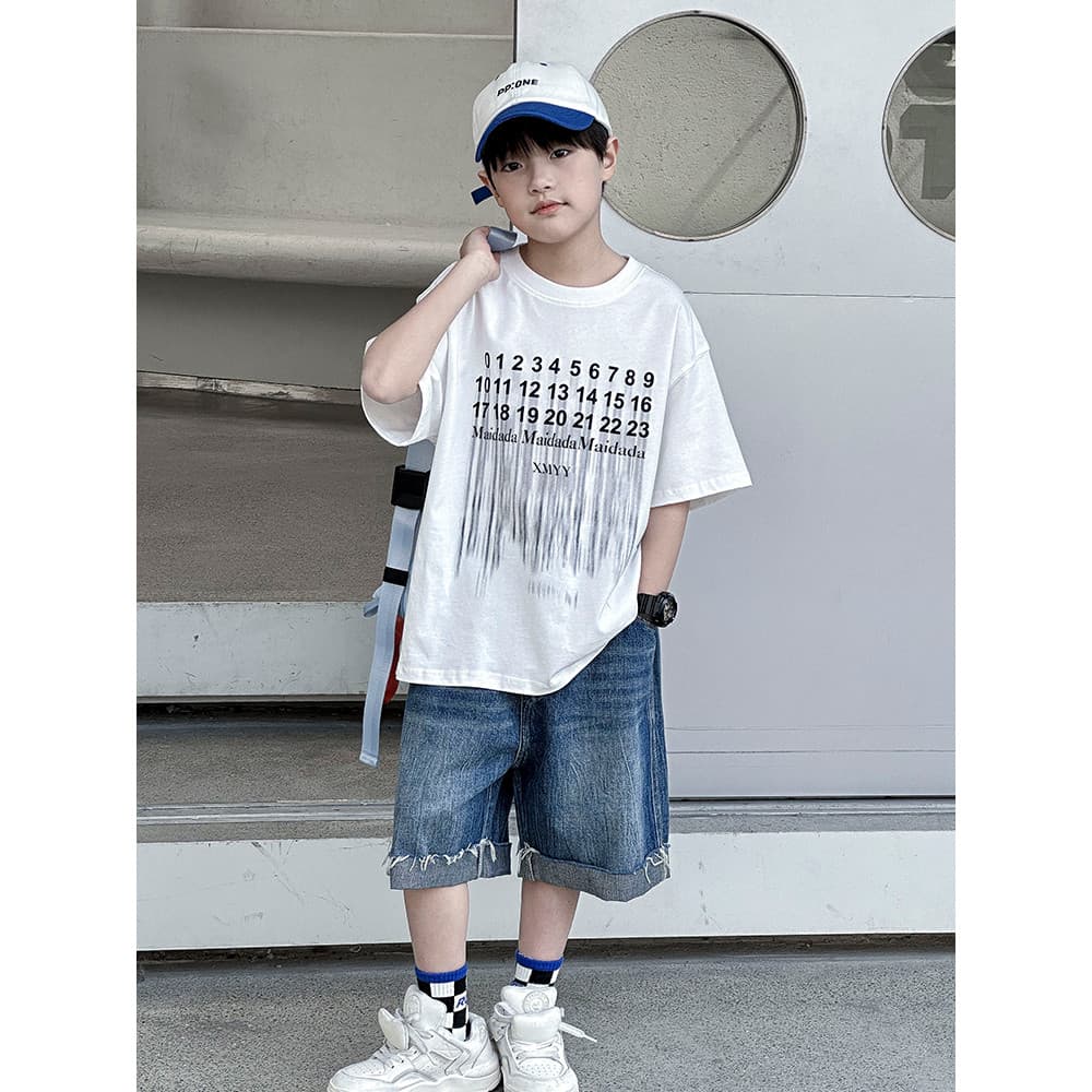 Meninos camiseta de manga curta verão estilo fino 2025 novo estilo crianças verão meia manga roupas infantis meninos bon