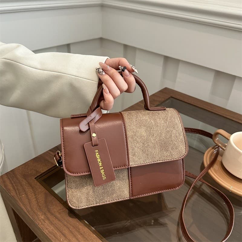 Nicho Design portátil pequeno saco feminino 2024 inverno novo estilo moda Commuter pequeno quadrado saco High-End textur