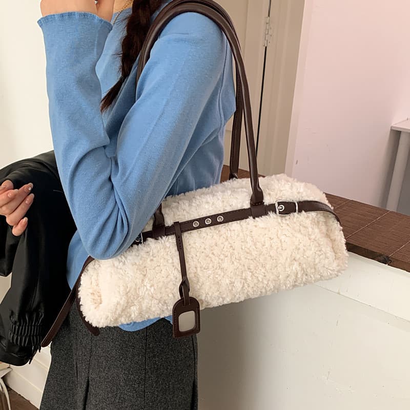 Bolsa Feminina de Lã de Cordeiro Fofa, Nova Coleção 2026, para o Dia a Dia, Bolsa de Ombro/Axila, Bolsa de Mão