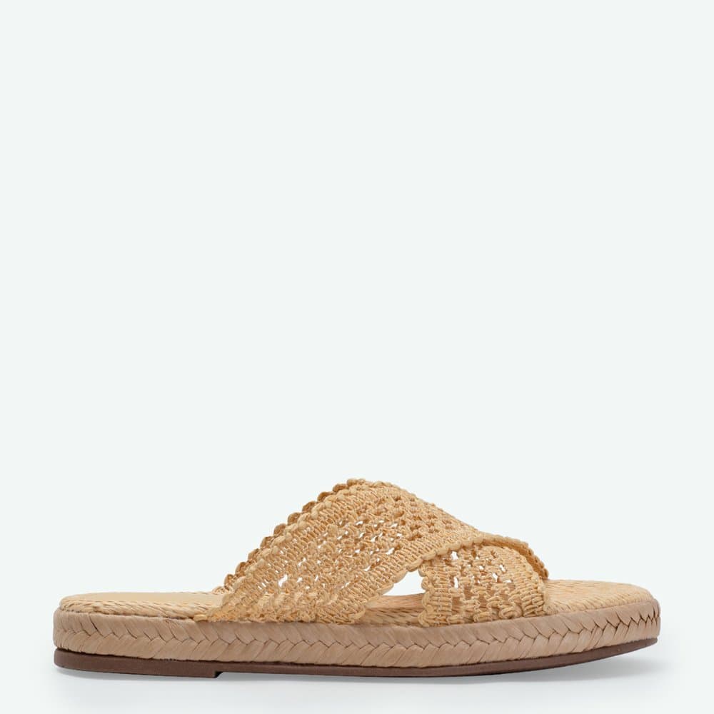 Flat Feminina Larissa Bico Redondo Confortável Design Elegante Moda Casual