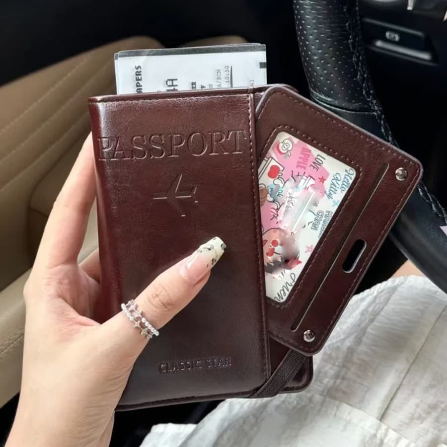 [Estoque pronto] Porta-passaporte de viagem Bolsa de armazenamento Porta-cartões elegante de novo estilo Um porta-passap