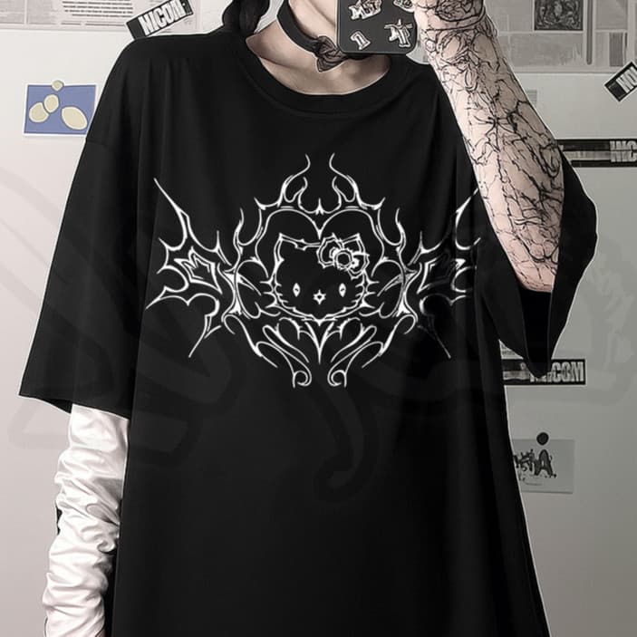 Camiseta Hello Kitty Gótica Y2K Estilo Streetwear Unissex 100% Algodão fashion