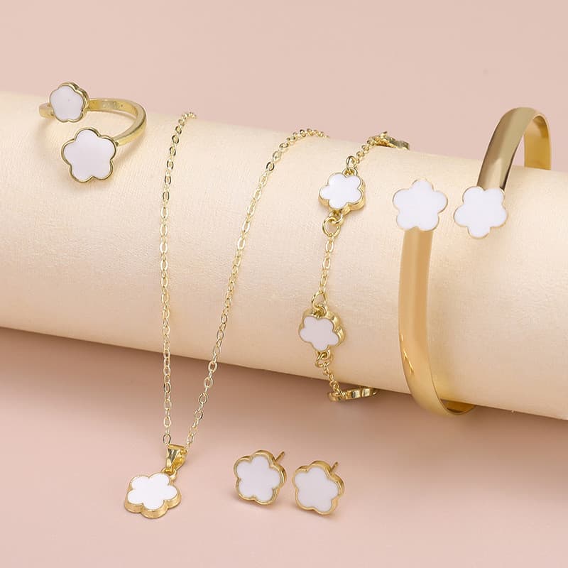 Cross-Border venda quente sorte flor conjunto de jóias acrílico pulseira trevo colar anel brincos feminino atacado