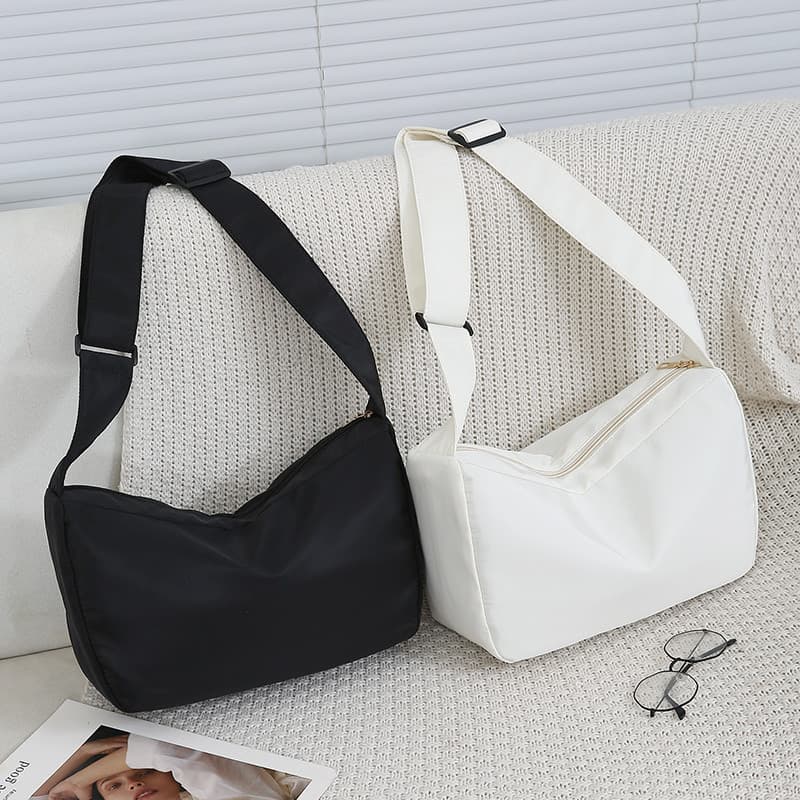Versão coreana saco de lona do mensageiro saco de pano de náilon leve Oxford pano feminino saco de viagem escalada de mo