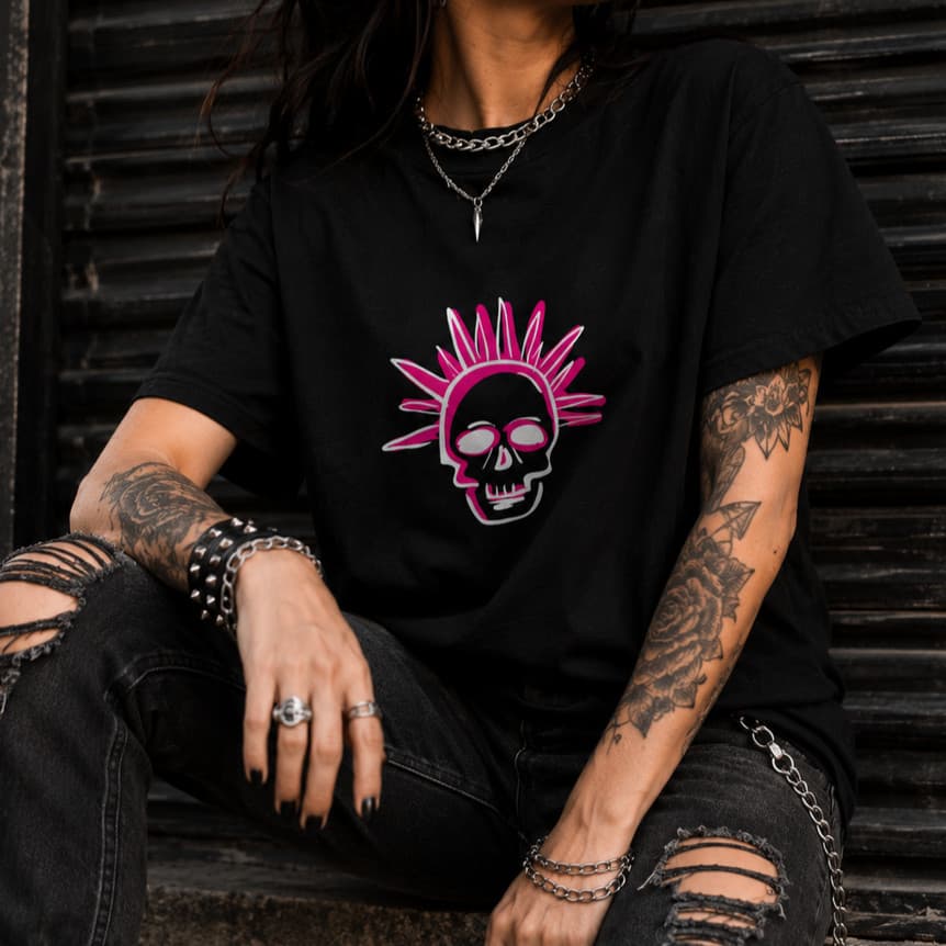 Camiseta Preta Feminina Caveira Rock Blusa Estilo Punk Streetwear Moda Algodão